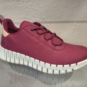 218203 plum ecco