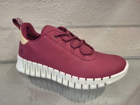 218203 plum ecco